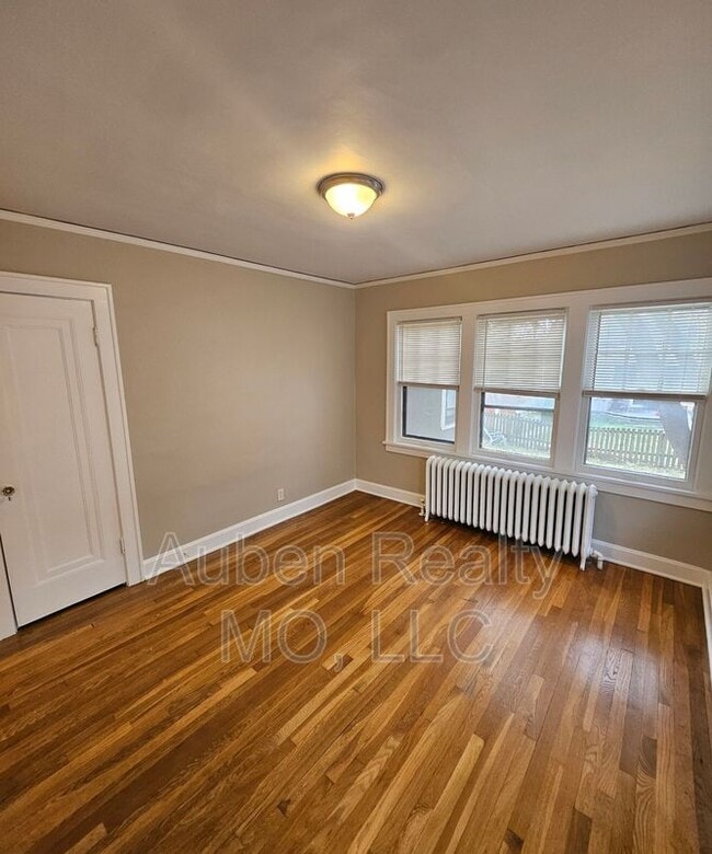 Building Photo - 5436 Harrison St