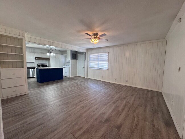 Building Photo - 2614 31st St