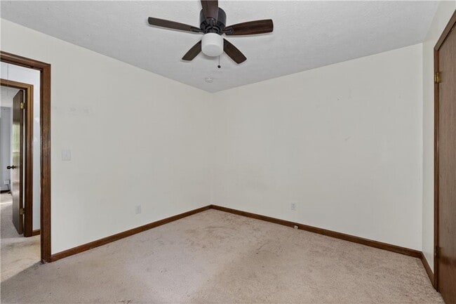 Building Photo - 2622 Sheffield Ct
