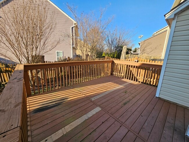 Building Photo - 165 Canal Pl Cir