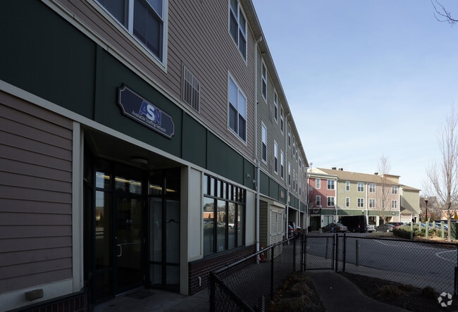 Building Photo - Southside Gateways