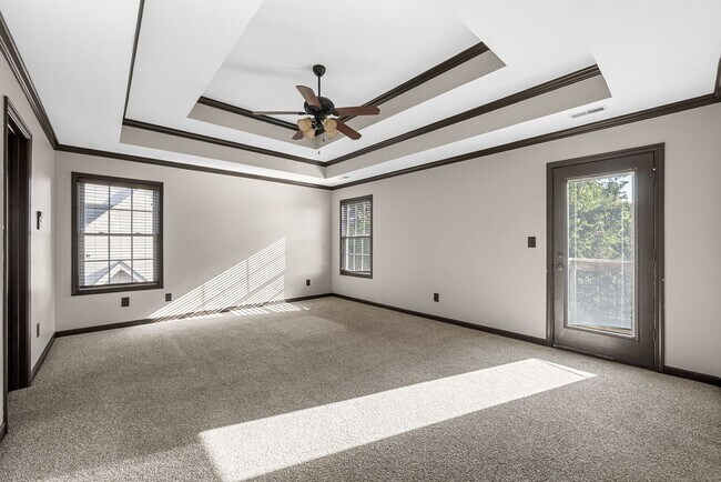 Building Photo - 4 Bedroom Pet Friendly Home For Rent!