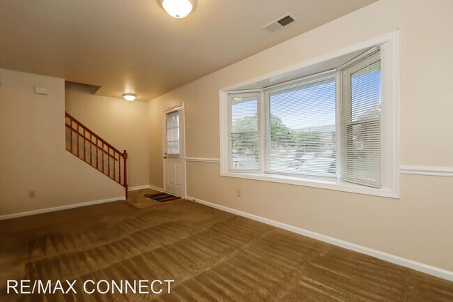 Building Photo - 3 br, 2.5 bath House - 76 Charles Parish