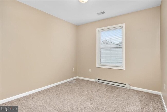 Building Photo - 37 S Colonial Dr
