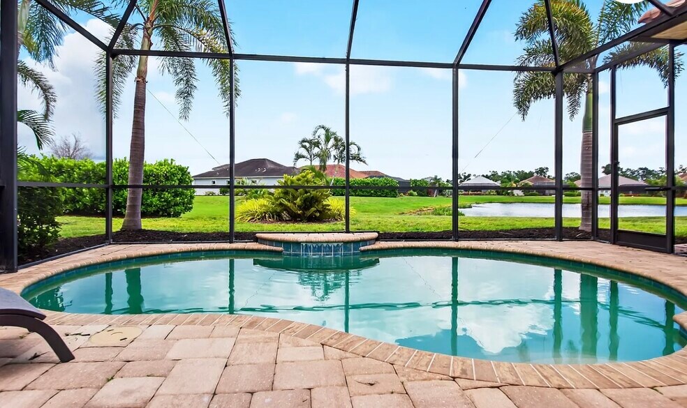 Building Photo - 10812 Trophy Dr