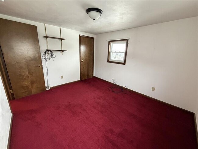 Building Photo - 820 Jacoby Rd