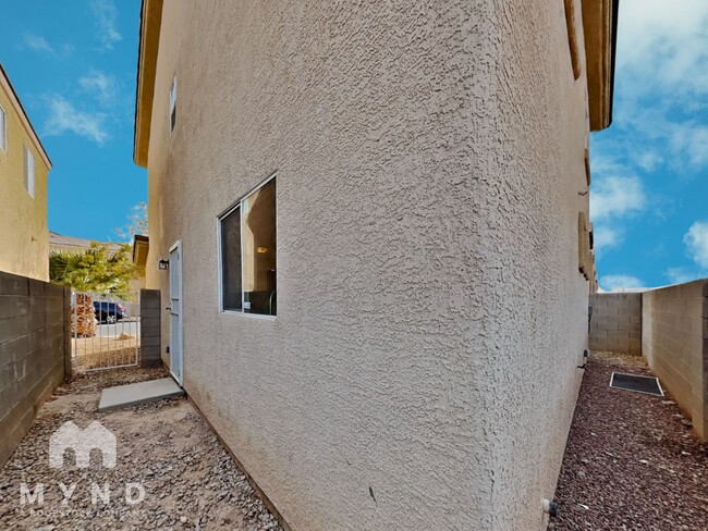 Building Photo - 4812 Vista Sandia Way