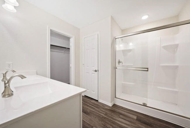 Building Photo - 505 Benicia Cv