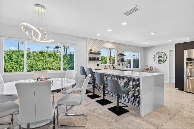 Building Photo - 75496 Desert Park Dr