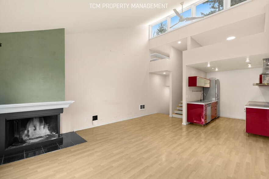 Building Photo - 2939 76th Ave SE