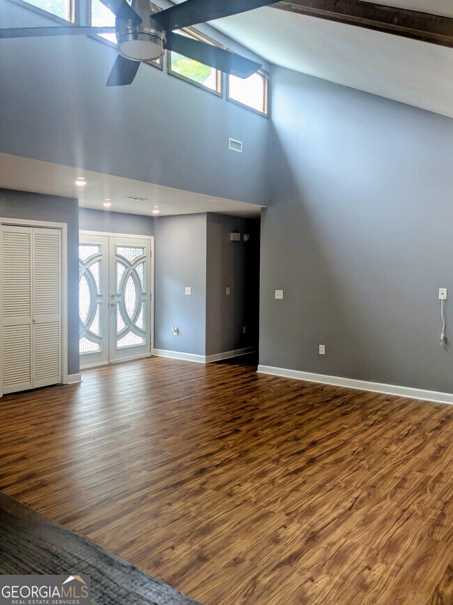 Building Photo - 101 Cornflower Ct