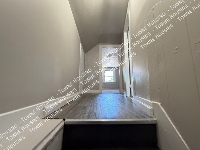 Building Photo - 256 14th St