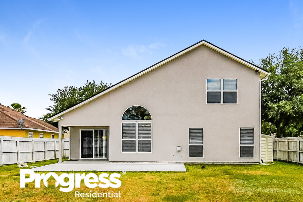 Building Photo - 12363 Guava Ct