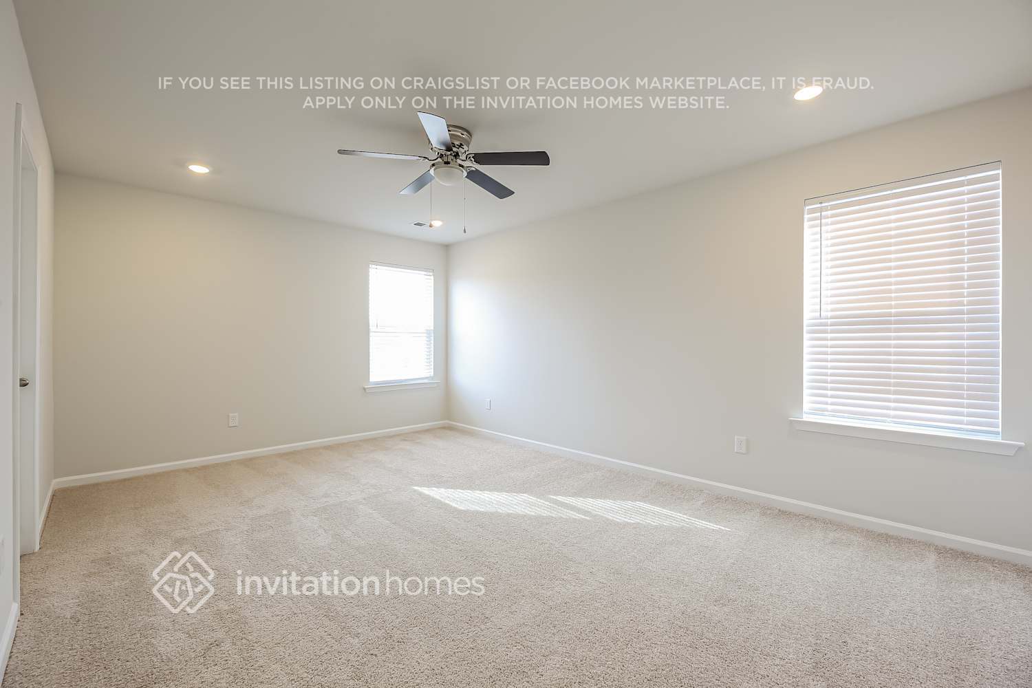 Building Photo - 213 White Flds Ave