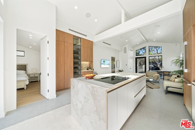 Building Photo - 8982 Norma Pl