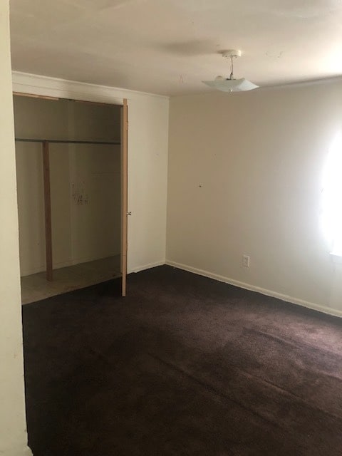 Building Photo - 713 W 75th St