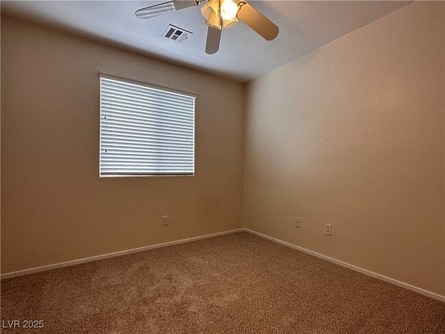 Building Photo - 2586 Highland Cliff Dr