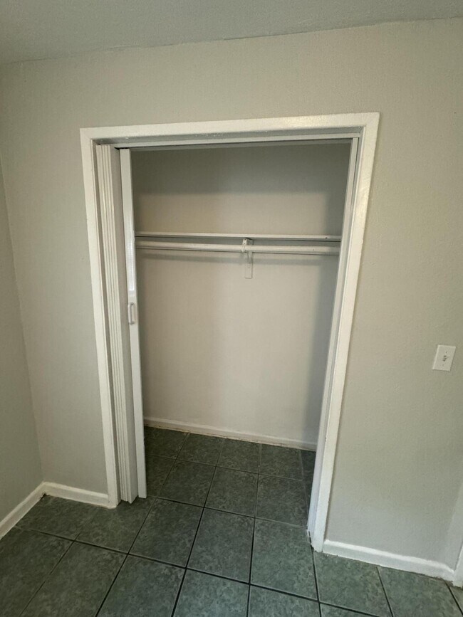 Building Photo - 2770 NW 25th St