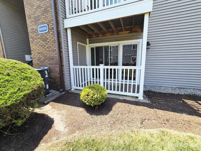 Building Photo - 8113 Tamarron Dr