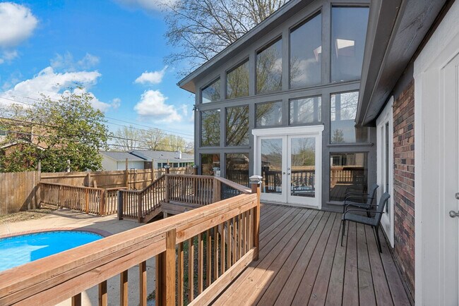 Building Photo - 5382 Kings Park Dr