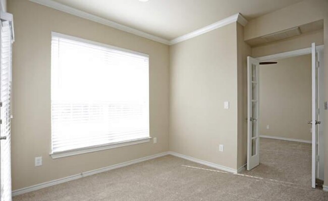 Building Photo - 3 bedroom in Dallas TX 75287