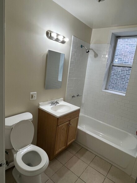 Building Photo - 3518 W Flournoy St