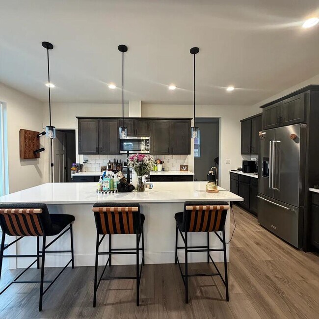 Building Photo - 1511 Belle Starr Dr