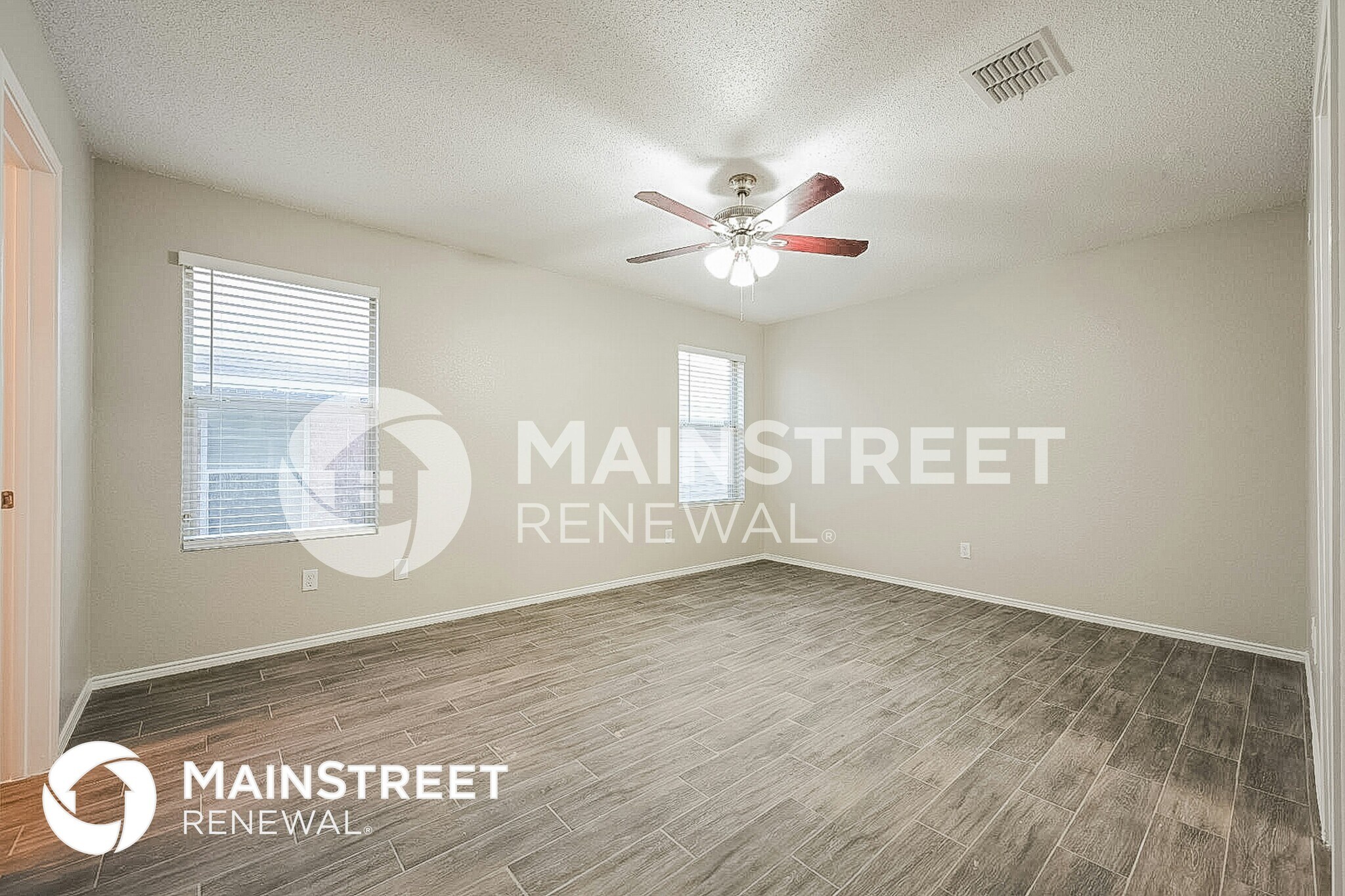 Building Photo - 704 Panola Dr