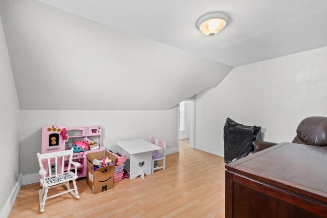 Building Photo - 315 Graefe Ave