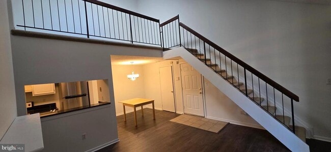 Building Photo - 602 Ravens Crest Dr