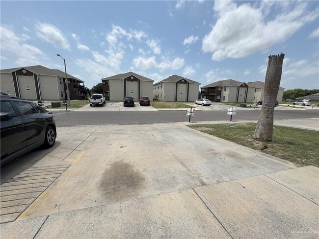 Building Photo - 209 N Linares St