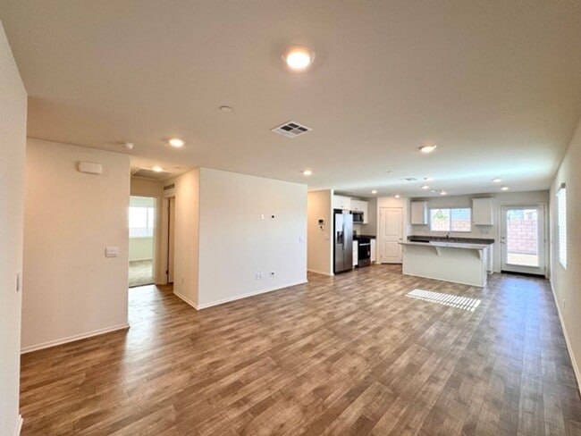 Building Photo - Brand New 3 Bedroom Single Story Home For ...