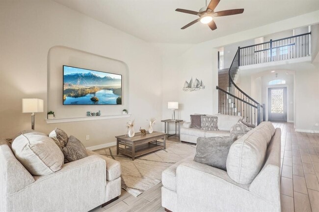 Building Photo - 29446 Westhope Dr