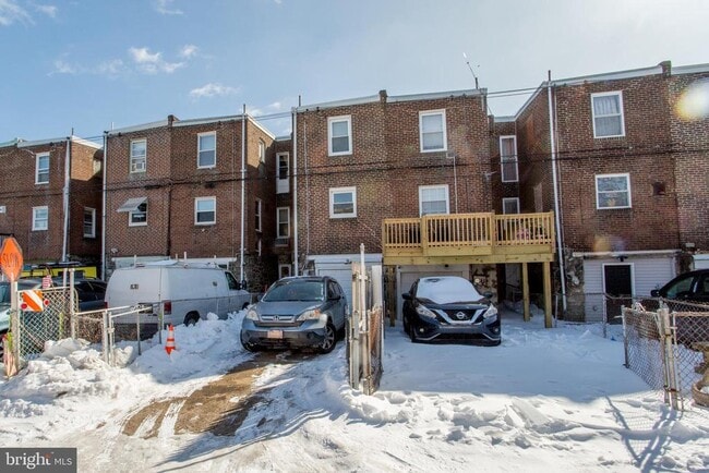 Building Photo - 6228 Erdrick St