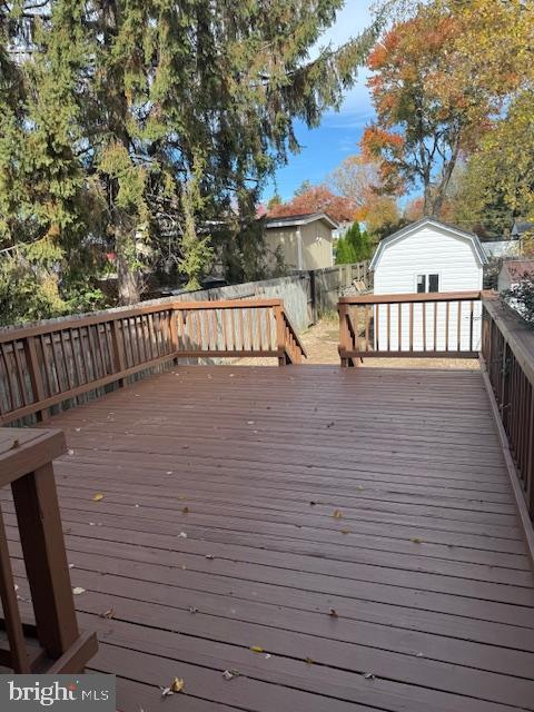 Building Photo - 2906 East Side Dr