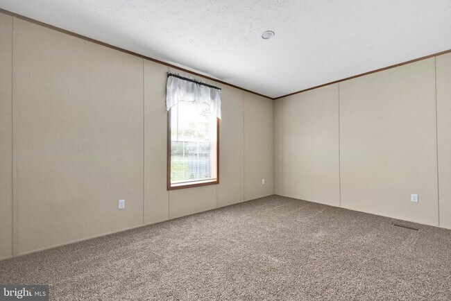 Building Photo - 2106 Scull St