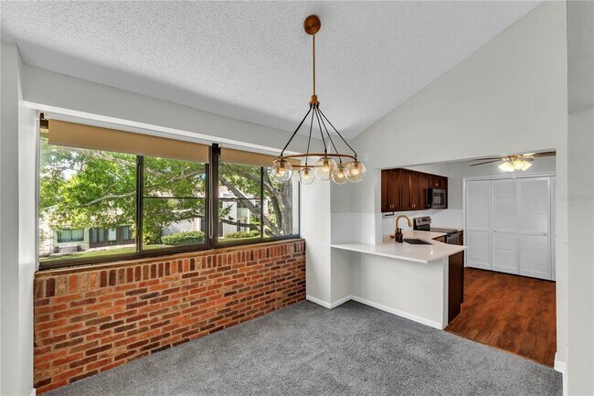 Building Photo - 4114 Pinelake Ln