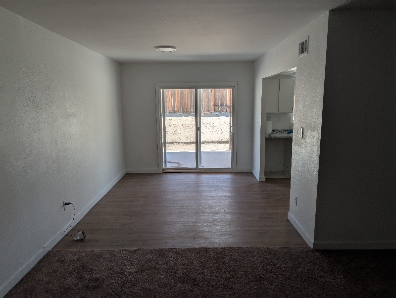 Building Photo - 13602 Cypress Ave