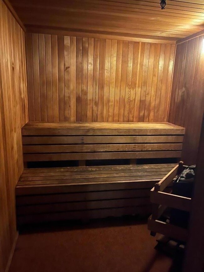 Building Photo - 550 Ortega Ave