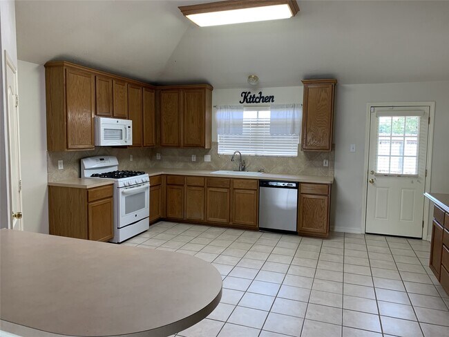 Building Photo - 21506 Misty Isle Ct