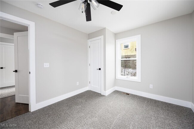 Building Photo - 3101 Wagoner St