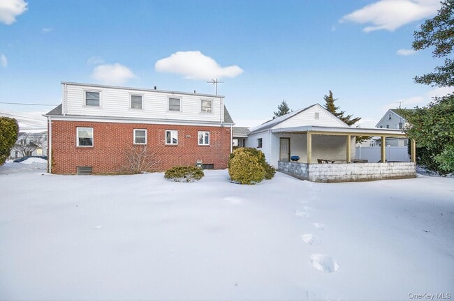 Building Photo - 46 Bedford Ave