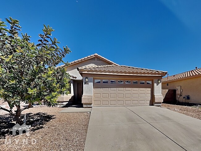 Building Photo - 7369 S Pacific Willow Dr