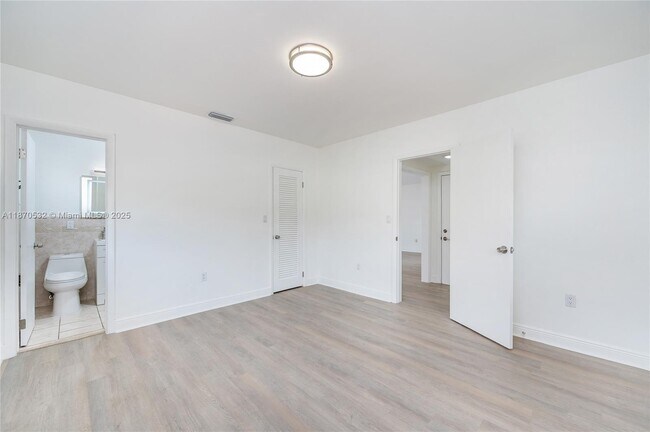 Building Photo - 3091 S Le Jeune Rd
