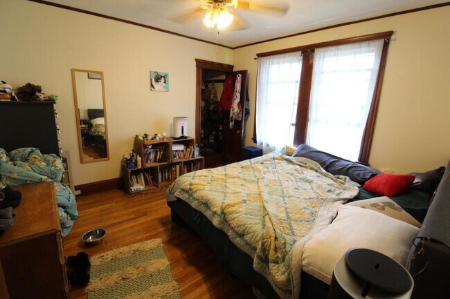 Building Photo - 3.0 bedroom in Cambridge Massachusetts 02140