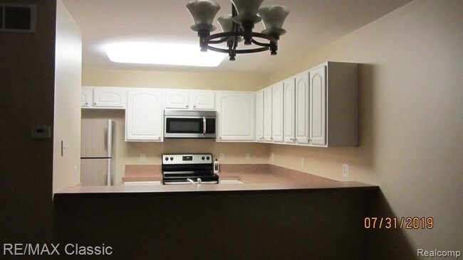 Building Photo - 9026 Newport Way