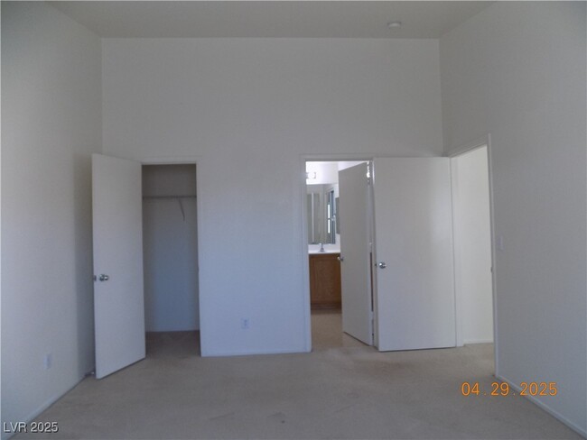 Building Photo - 6375 Salmon Mountain Ave