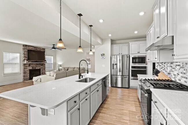Building Photo - 6270 Durango Way