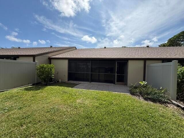 Building Photo - 1028 Green Pine Blvd