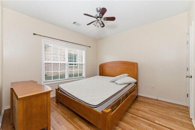 Building Photo - 2597 Misty Rose Ln